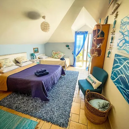 Semesterbostad Indigo Star House *